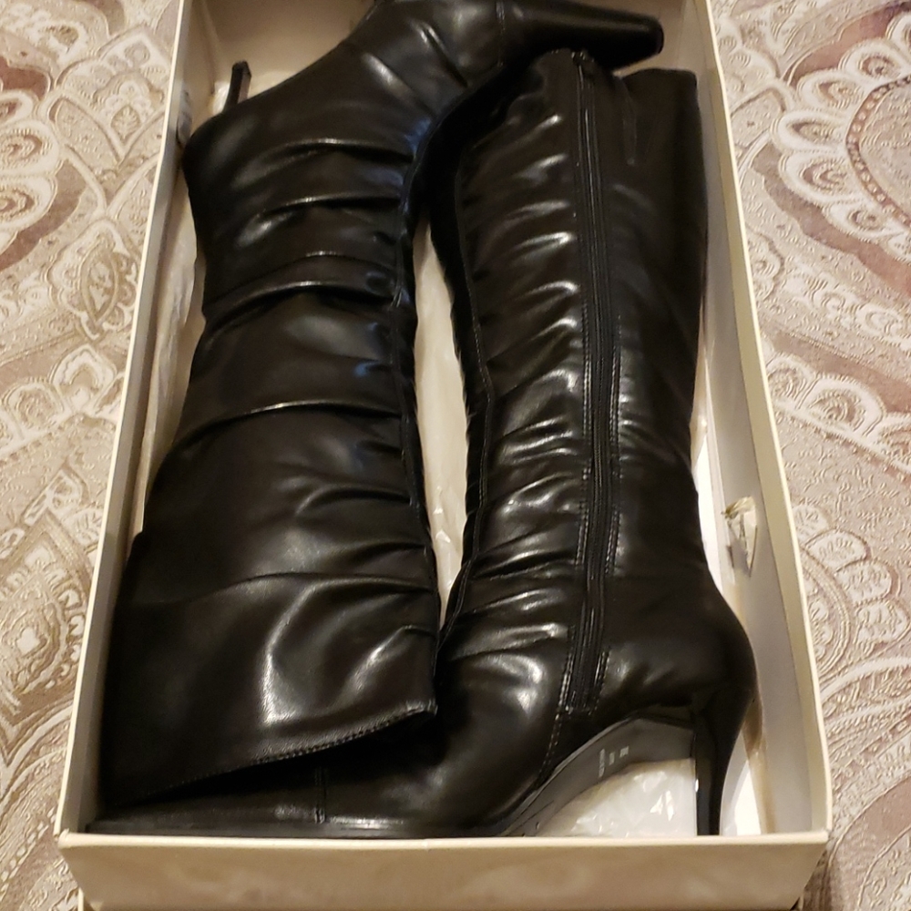 Amanda Smith Knee High Boots